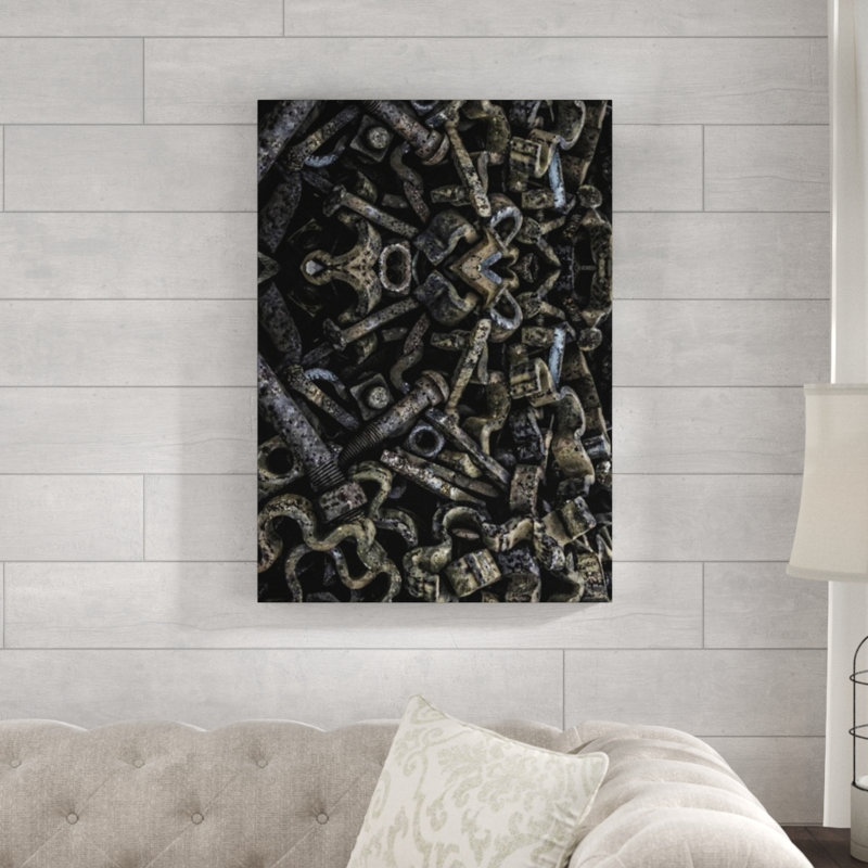 Pièces de rechange II par Mitchell Bloch - photographie sur toile, H 57 po x l 40 po x P 1,5 po, Extérieur