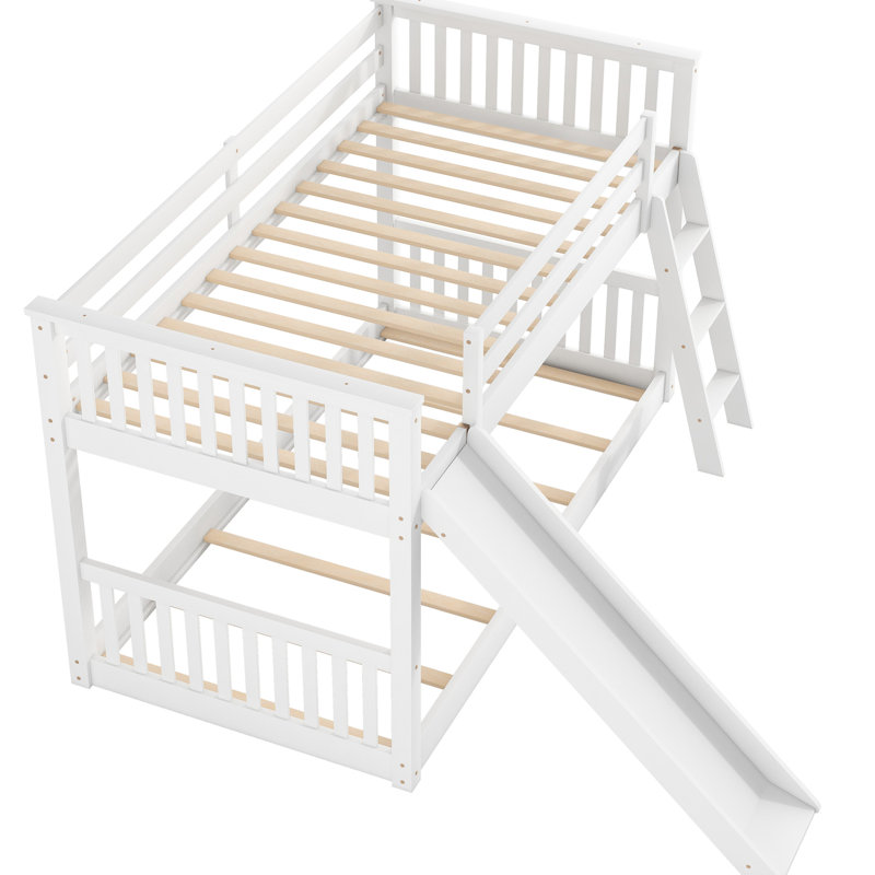 Lit simple au-dessus d'un lit superposé en bois avec glissade détachable et amusante en blanc - Nécessaire pour la chambre à coucher