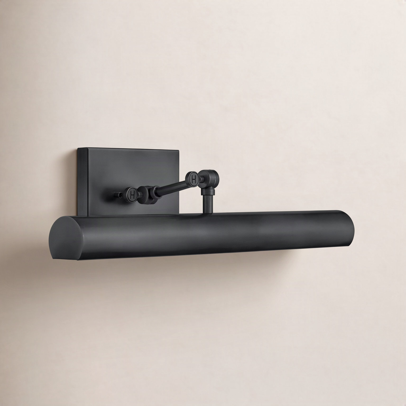 Single Light Armed Sconce, Black
