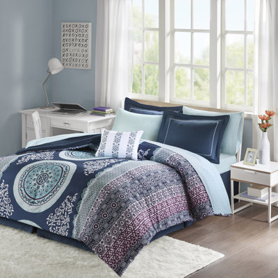 Loretta Navy Bohemian Medallion Reversible 7-Piece Twin Comforter Set with Bed Sheets