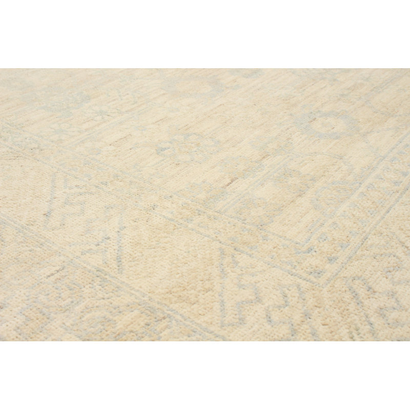 Tapis unique en laine noué à la main de style ivoire de style nouvel âge 18 / 20ème de 7 pi 11 po x 9 pi 11 po