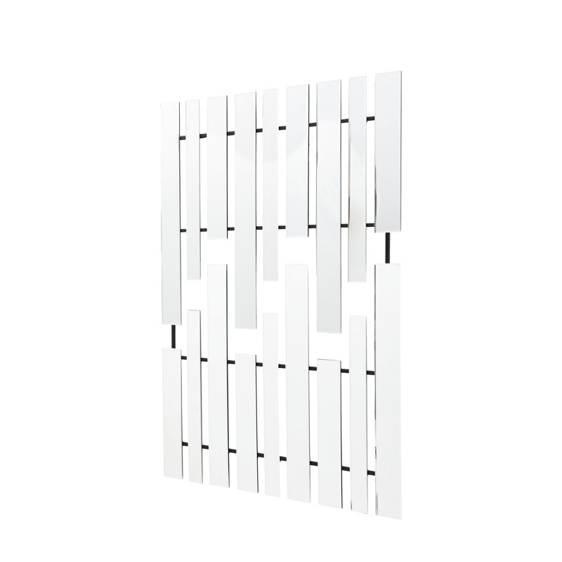 Lajoia Metal Wall Mirror, Silver