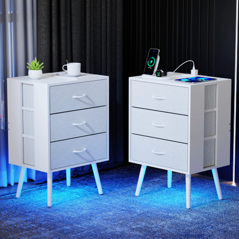 Deux tables de chevet avec station de charge, tables de chevet avec lumière DEL et trois tiroirs