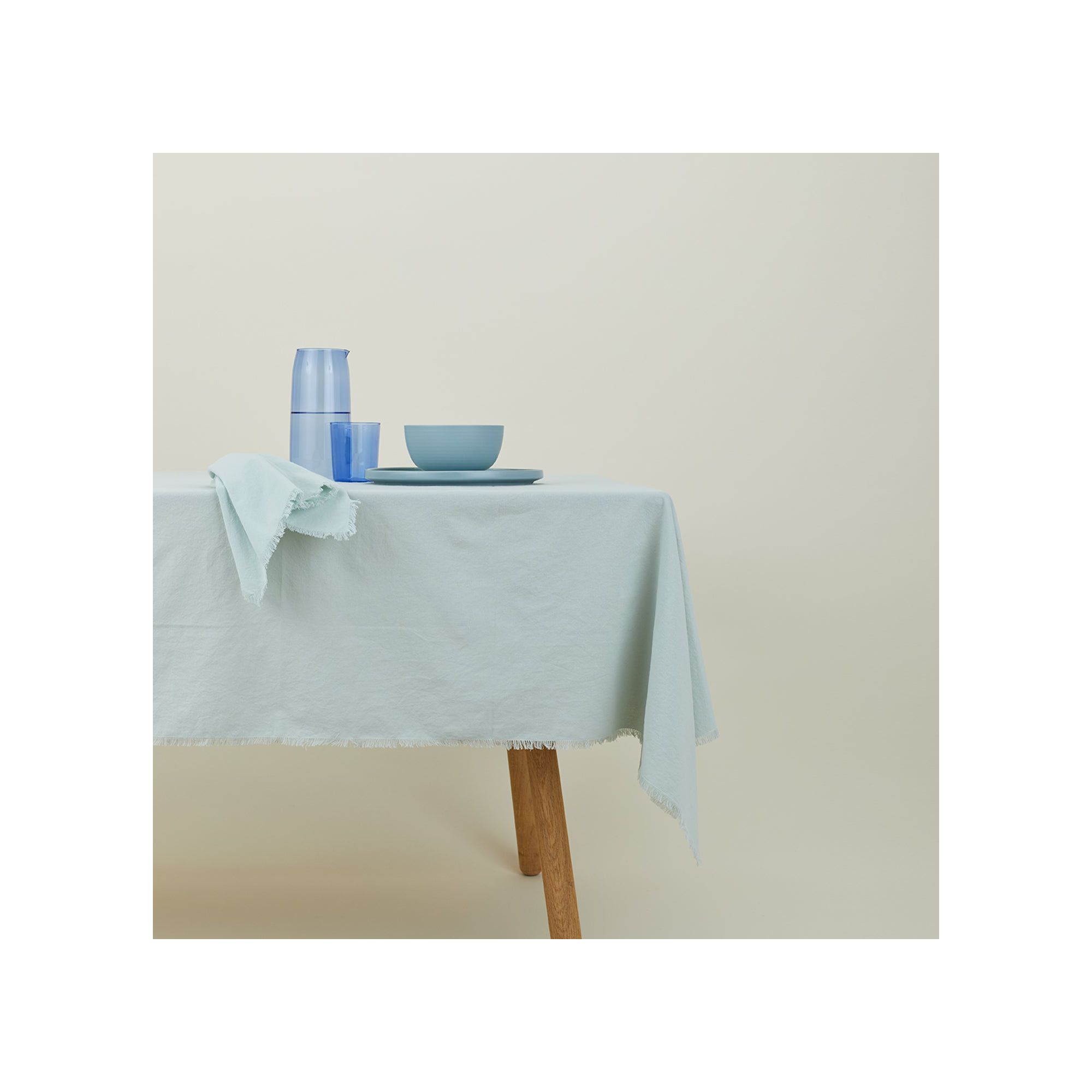 Menut Tablecloth, Sky