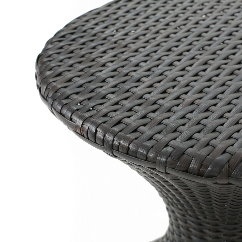 Table d'appoint d'extérieur en osier brun de 16 pouces Hourgla