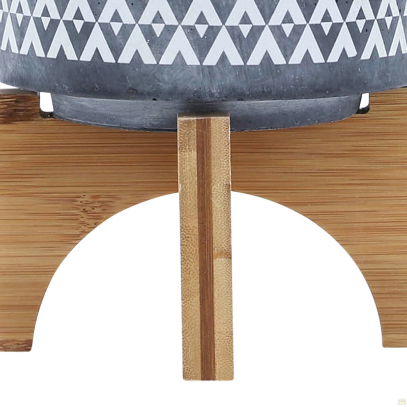 Pot à fleurs aztèque en céramique sur support en bois de 5 po, gris, Gris clair, H 6 po x l 5 po x P 5 po