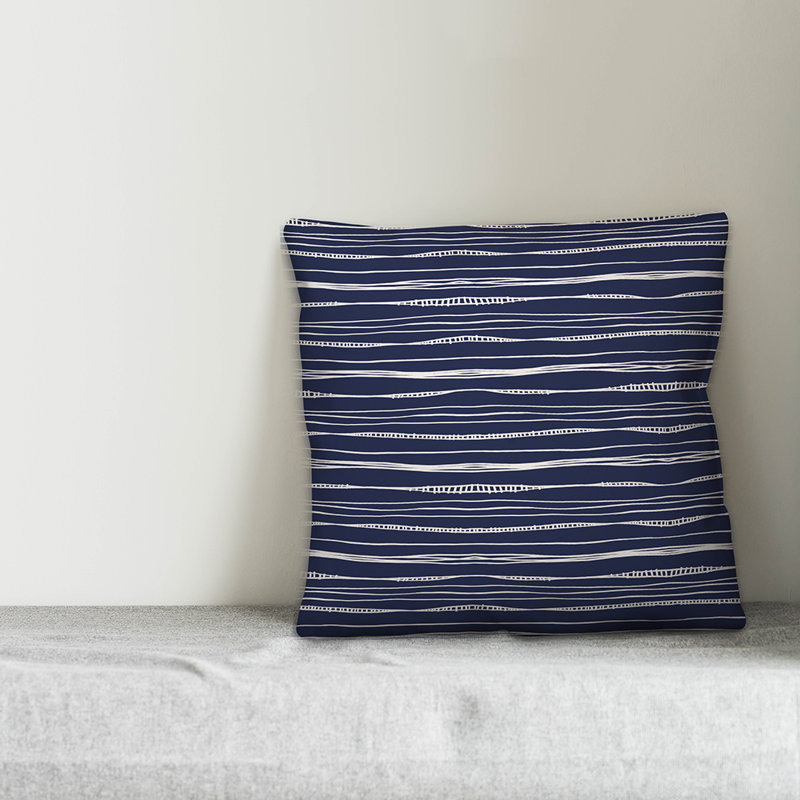 Coussin Kansas, 20 po X 20 po, Bleu marine rayé 2
