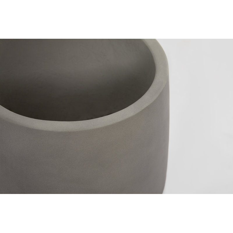 Pot à fleurs en ciment Finnuala, Gris ciment, H 14,5 po x l 15 po x P 15 po