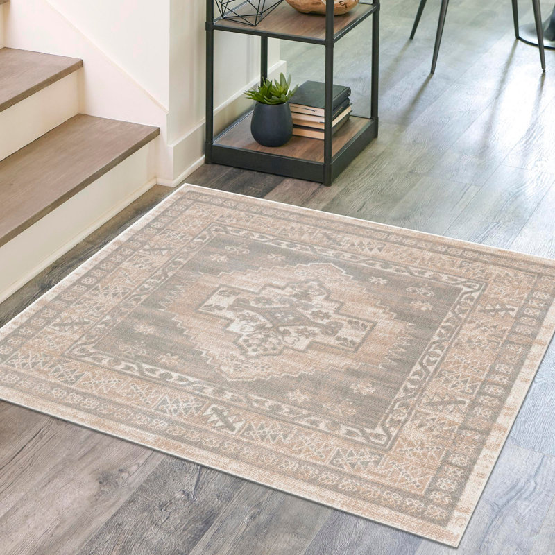 Matthei Oriental Indoor Rug, Square 5'3" x 5'3"