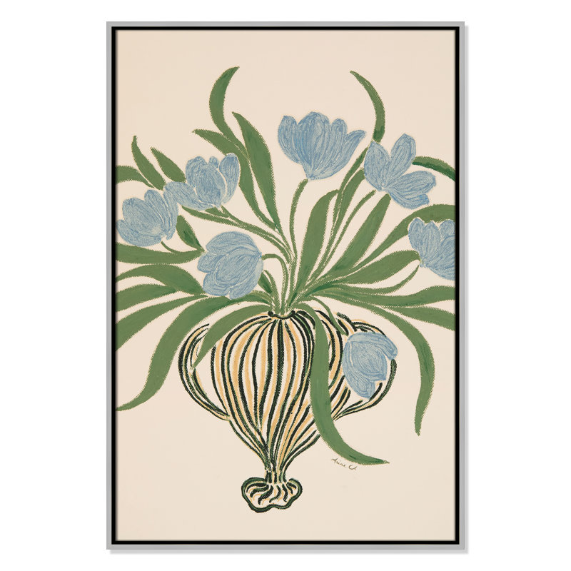 Colette La Poire, reproduction de tulipes bleues par Camilla Bergqvist, Argent argent, H 37,5 po x l 25,5 po