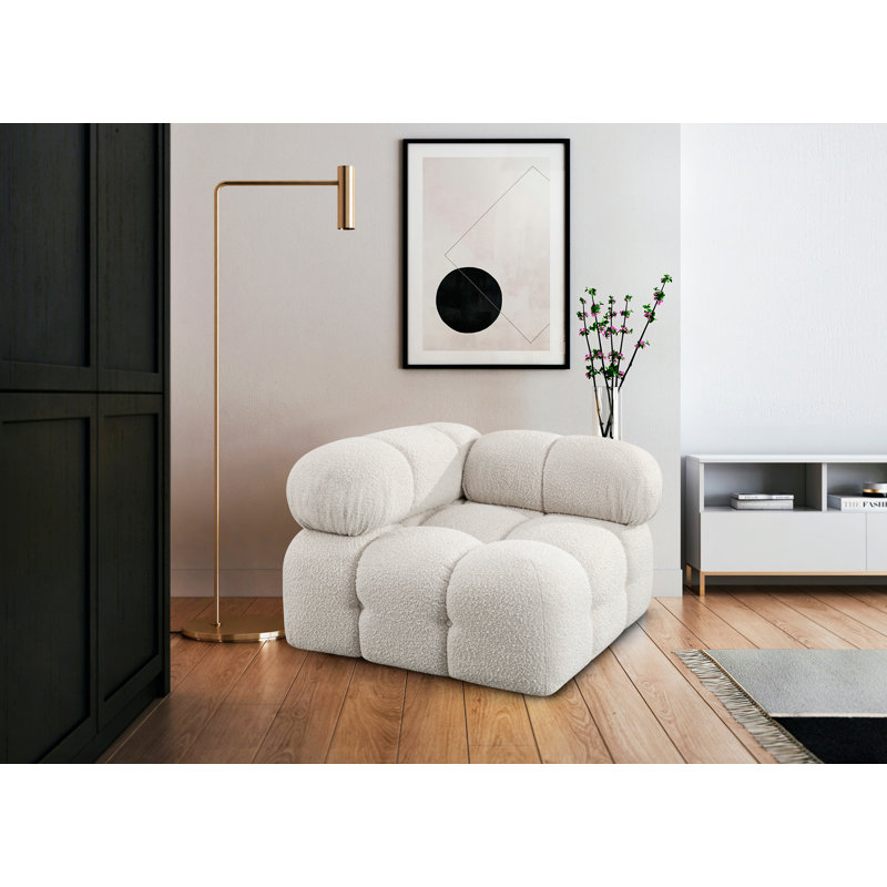 Ames 34 de large, Tissu crème bouclé
