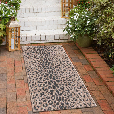 Ivery Indoor/Outdoor Area Rug