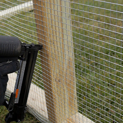 30'' H x 120'' W Silver Metal Fencing