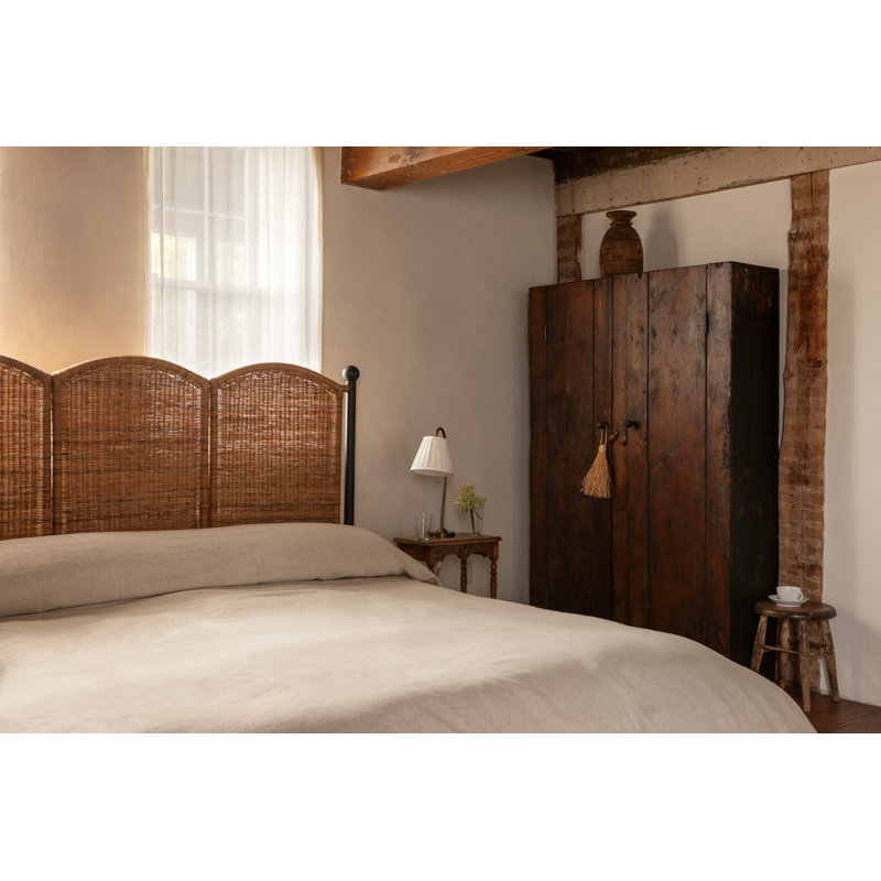 Lacoste Scalloped Bed, King