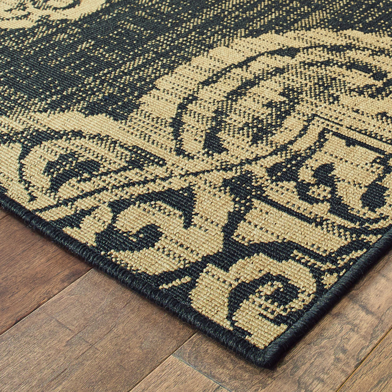 Junor Oriental Indoor / Outdoor Rug, Rectangle 2'5" x 4'5"