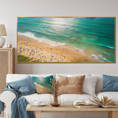 Vue aérienne de la plage côtière verte 1 - Art mural plage et océan