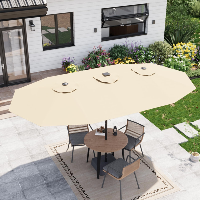 Parasol de patio de 15 pi avec base incluse, parasol de table de patio avec lumières solaires, 10 nervures robustes et protection contre les rayons UV