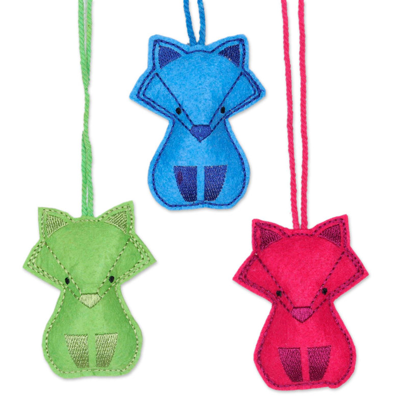 Figurine suspendue chat vibrant