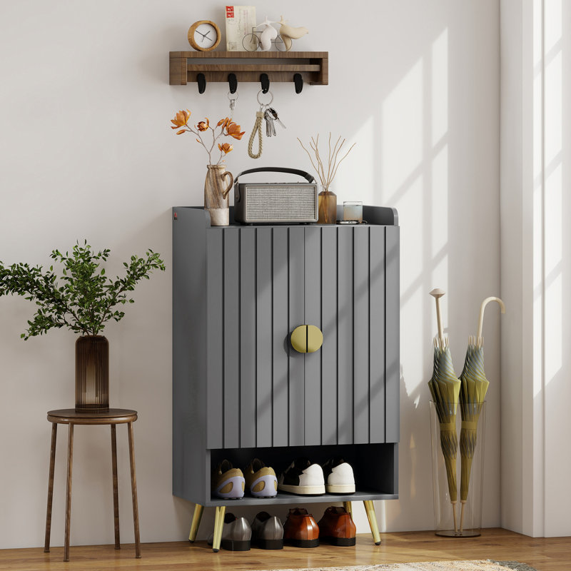 Armoire à chaussures étroite avec rangement