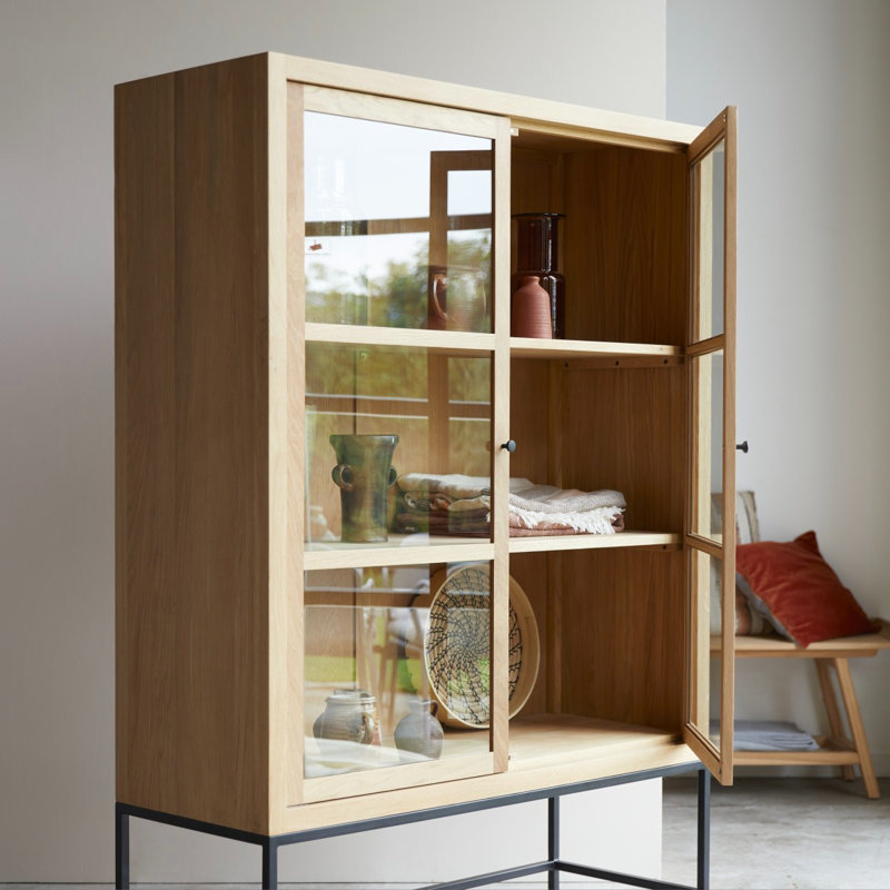 Babeth Display Stand