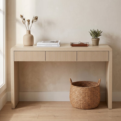 Console rustique à 3 tiroirs cannelés, placage en bois massif et grain de bois naturel – Table d'entrée avec pieds réglables pour salon et couloir