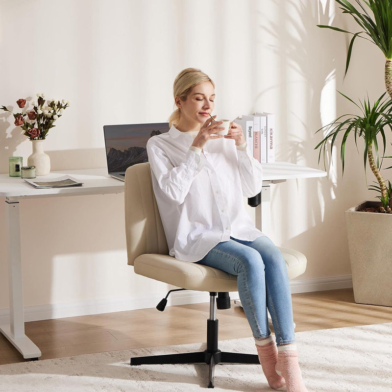 Task Chair, Cream