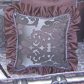 Coussin en coton à volants Chandler