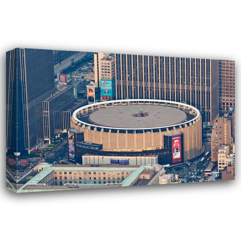 Madison Square Garden, H 12 po x l 18 po