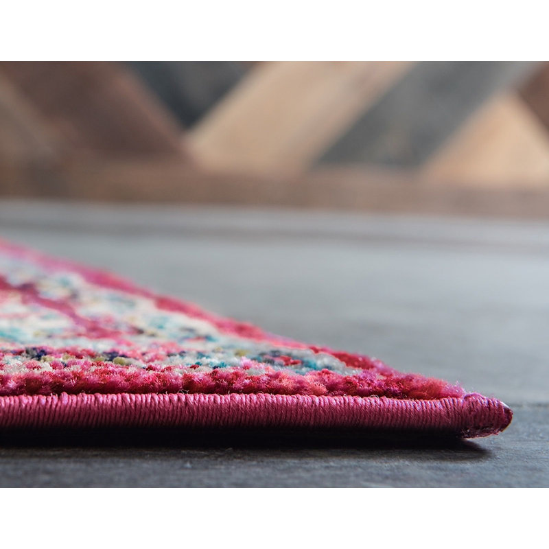 Tapis à motif oriental rouge Dauphine, Tapis de couloir 2 pi 7 po x 10 pi