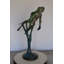 Grande statue de grenouille Lyndhurst sautant sur un marbre - Taille: L 30 po x l 14 po x H 34 po.