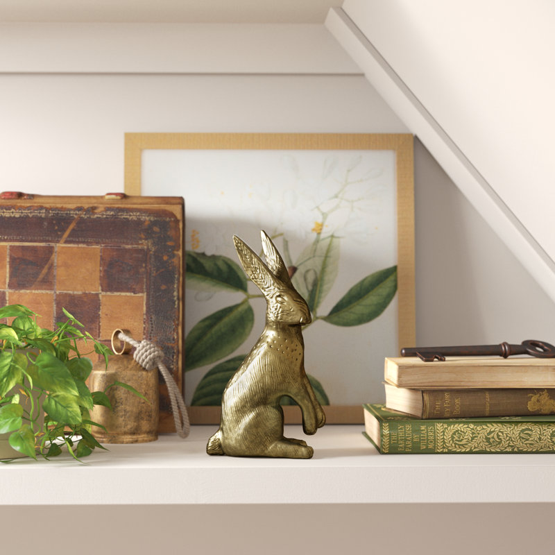 Doretta Figurines & Sculptures