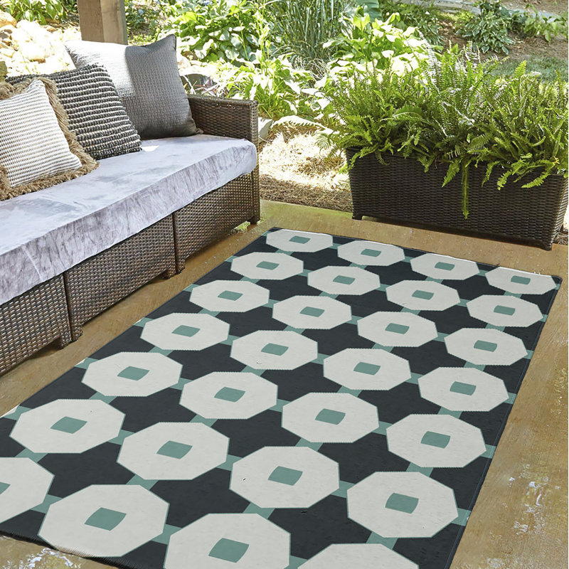Chenille Geometric Indoor Rug, Rectangle 5' x 7'