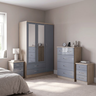Cascio 4 Piece Bedroom Set