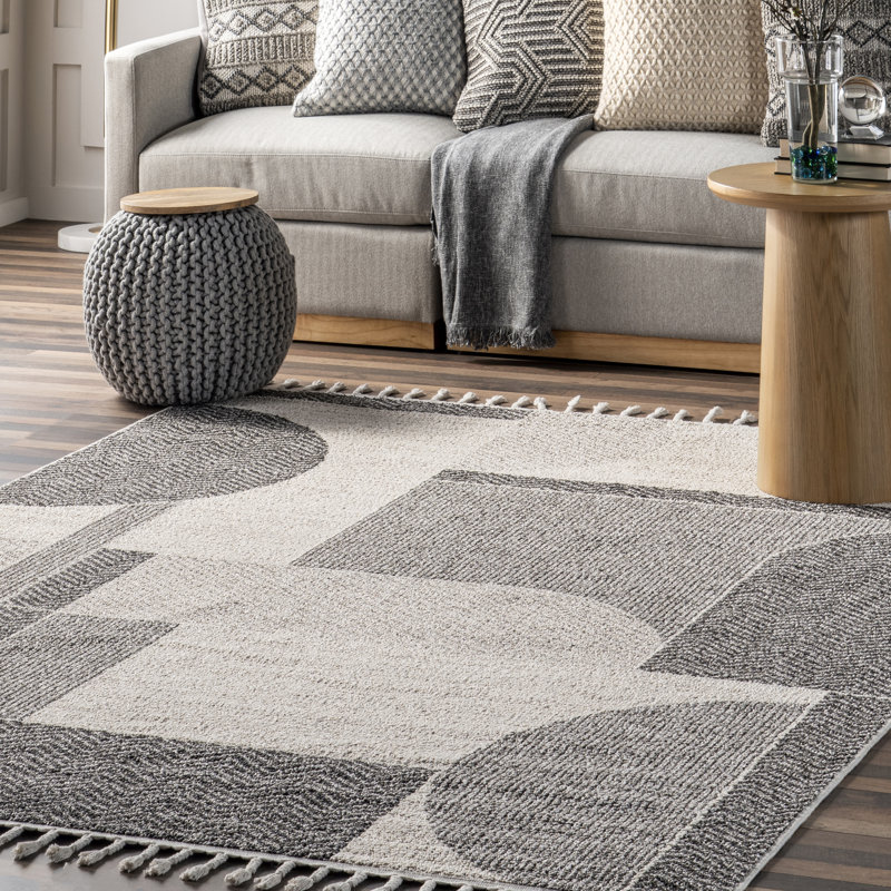 Tapis géométrique gris clair / ivoire Joëlle, Rectangle 5 pi 3 po x 7 pi 7 po