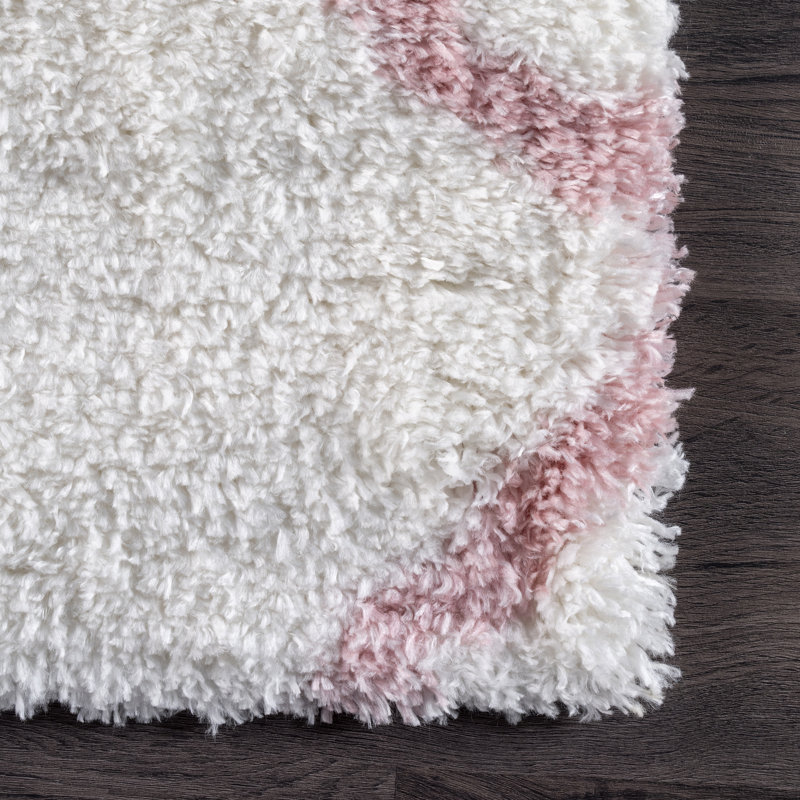 Tapis performance blanc / rose à poils longs et motif à treillis Cuanaic, Rectangle 4 pi x 6 pi