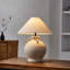Lampe de table en céramique texturée faite à la main de 16,5 po à base d'urne en boucle, lampe de chevet de style campagnard pour le décor du salon