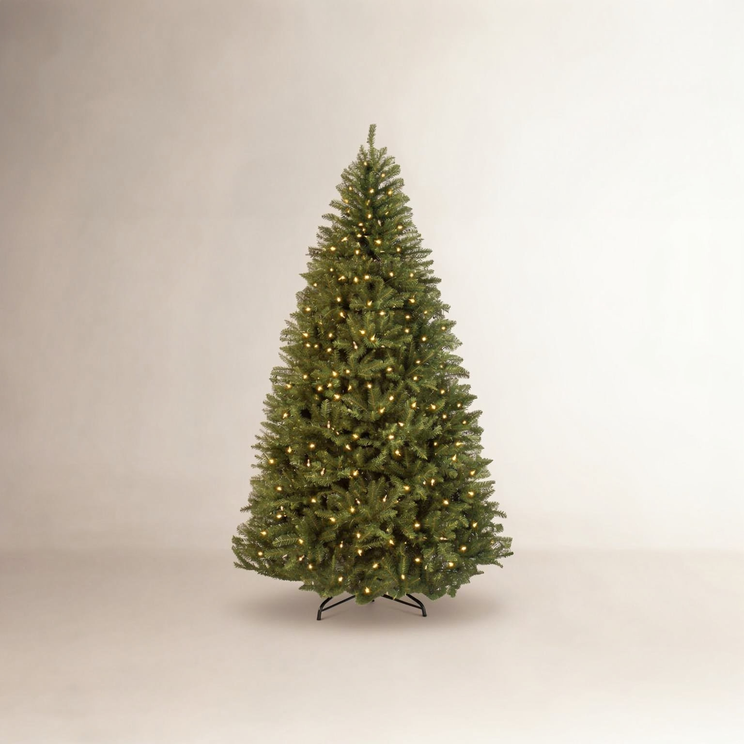 Douglas Frosted 6' Pre-Lit Fir Christmas Tree, 4.5'
