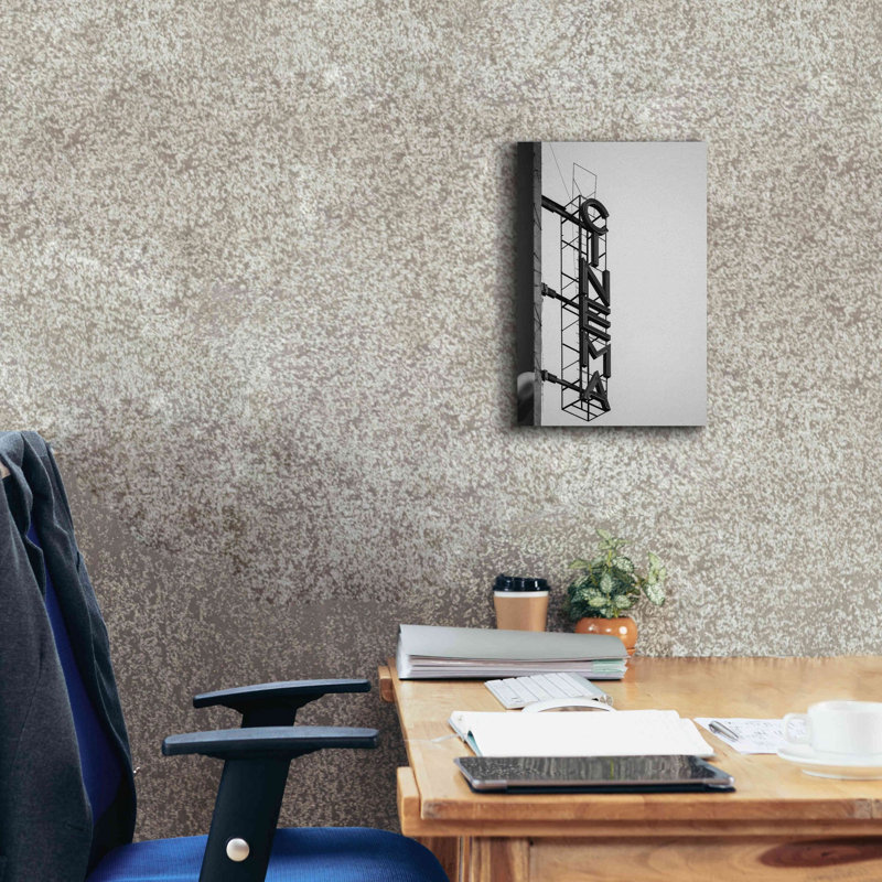 «Cinéma» par Design Fabrikken, estampe numérique sur toile, H 18 po x l 12 po x P 0,75 po