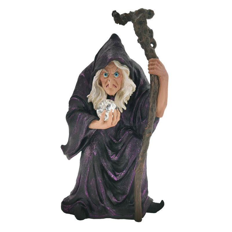 Pembrooke Figurines & Sculptures