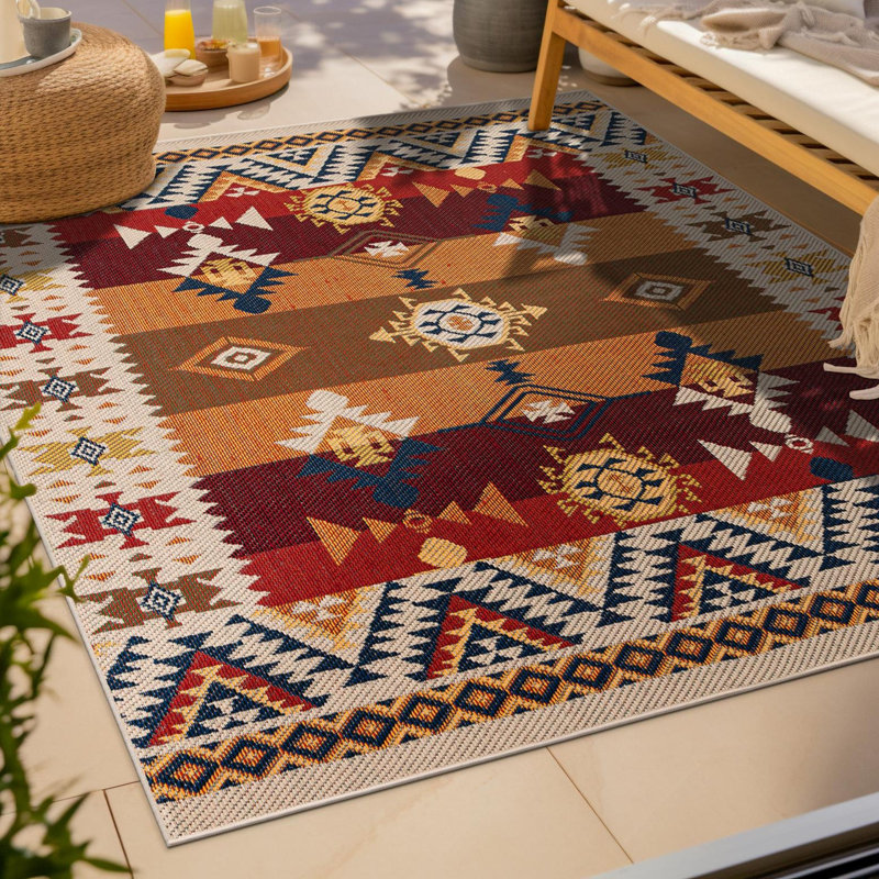 Ciudad Marlenia Indoor/Outdoor Area Rug, Square 7'10"