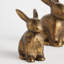 SCULPTURE DE LAPIN ASSIS, ENSEMBLE DE 2