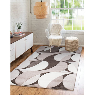 Faynett Geometric Area Rug