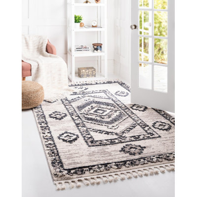 Gosnold Geometric Indoor Rug