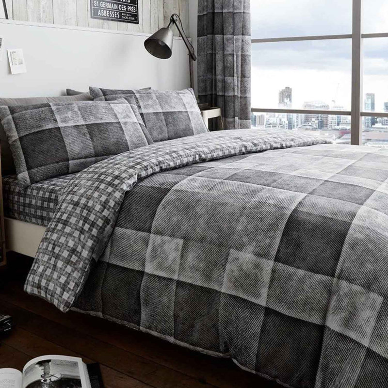 Microfiber Plaid Duvet Cover with Pillowcases, Black