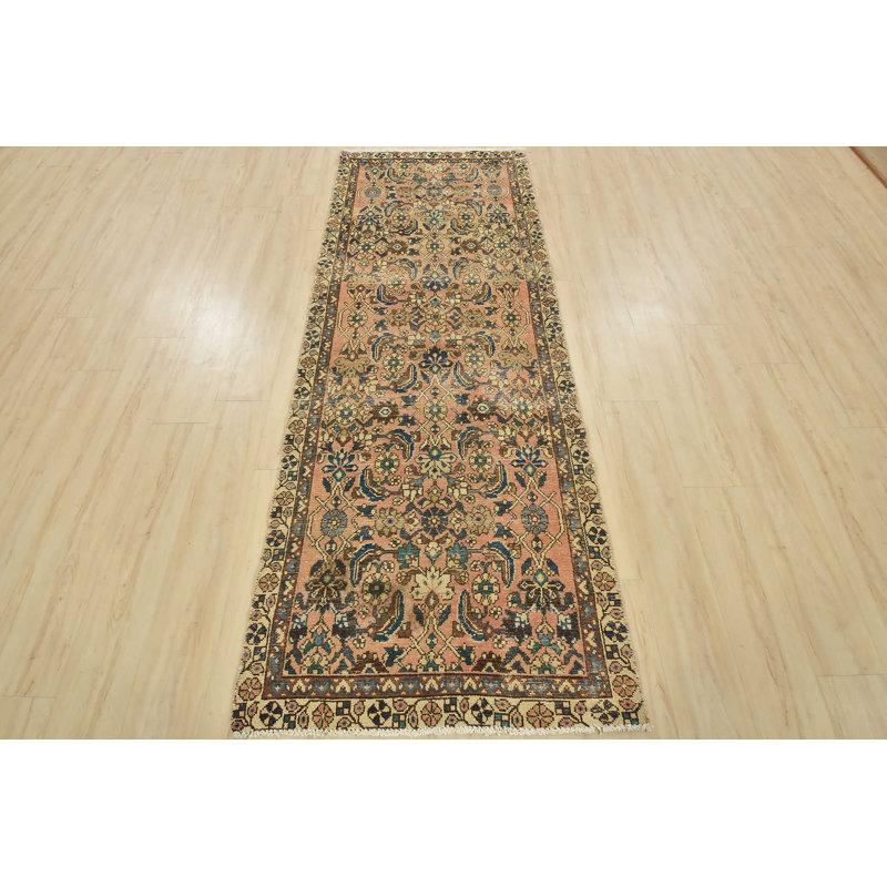 Tapis 3 pi 8 po x 8 pi 6 po