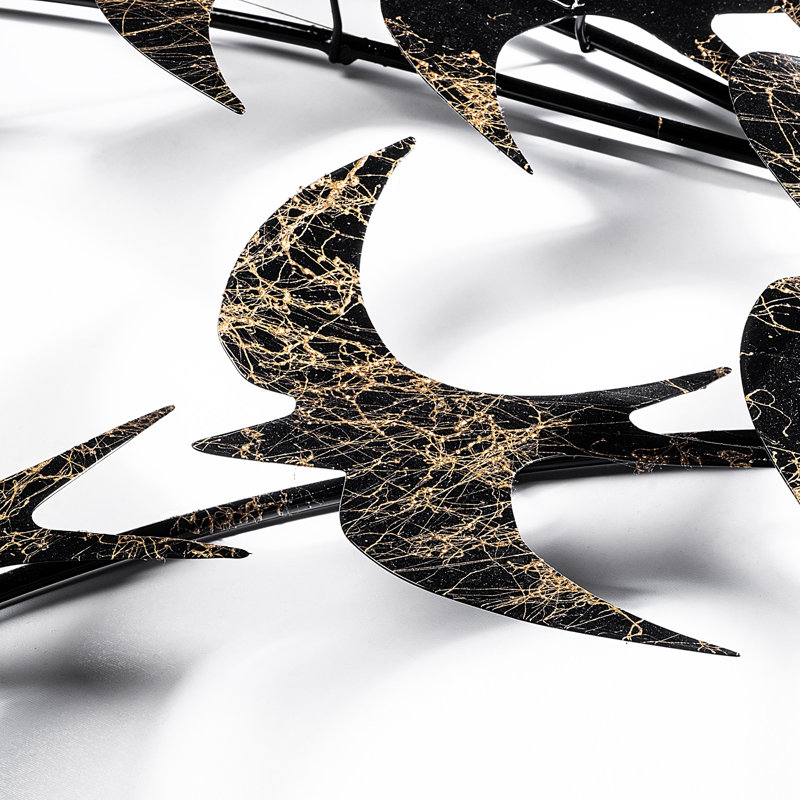 Accessoire mural en métal fait à la main, doré et noir, 29,5 po x 53,5 po | 100% métal avec une épaisseur de 0,06 po | Conception unique peinte à la main, parfaite pour la décoration intérieure et l'esthétique moderne, fixation murale facile