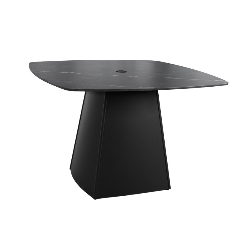 Table de salle à manger d'extérieur moderne carrée arrondie, 44 po, pierre frittée noire, structure toutes saisons avec plateau en pierre, base évasée en aluminium, plateforme idéale