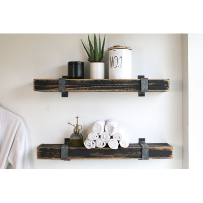 Tablettes noires enveloppées