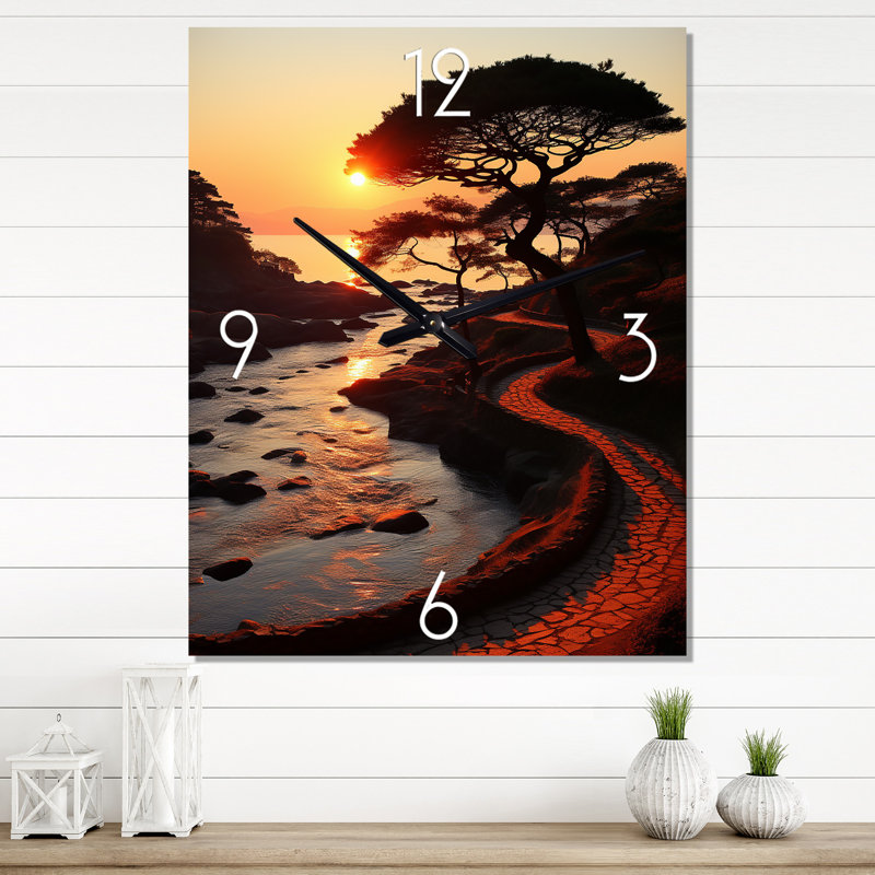 Silence de l'arbre unique au magnifique coucher de soleil II - Paysage avec des horloges murales, Très grand