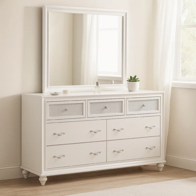 Commode large Dini avec miroir, 7 tiroirs décoratifs scintillants, bois blanc, Blanc / argenté